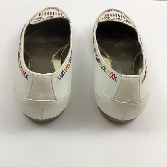 Soft Style Hush Puppies Embroidered Stitched Flats - Picture 7 of 8